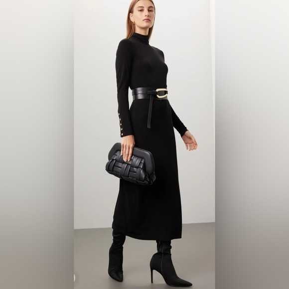 Tory Burch
Jersey Turtleneck Dress size 8
$398 original retail - Picture 1 of 15